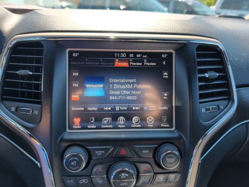 Used 2015 Jeep Grand Cherokee Limited AWD/4WD image 17