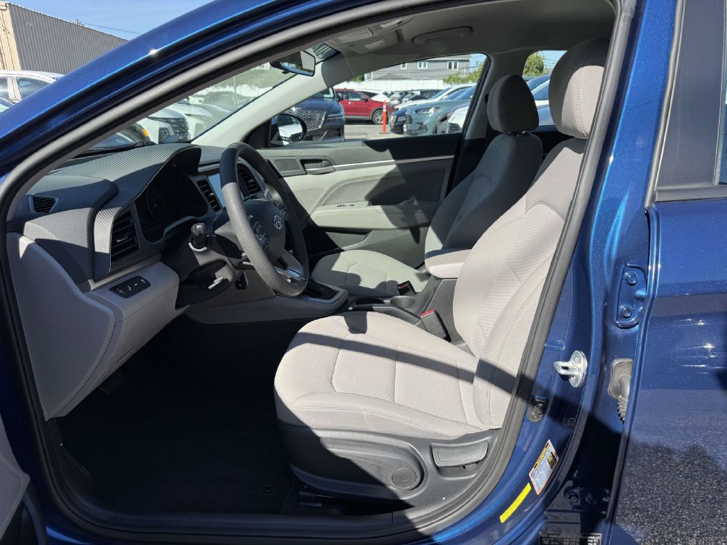 Used 2020 Hyundai Elantra SEL w/ Cargo Package (C1) FWD image 16