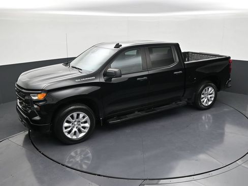 Used 2022 Chevrolet Silverado 1500 Custom RWD image 12