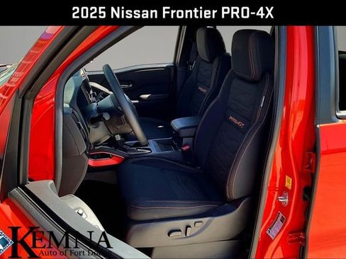 Used 2025 Nissan Frontier PRO-4X w/ Pro Convenience Package AWD/4WD image 26