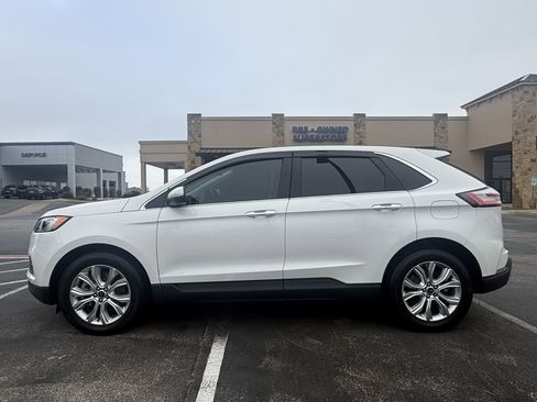 Used 2022 Ford Edge Titanium w/ Equipment Group 301A image 4