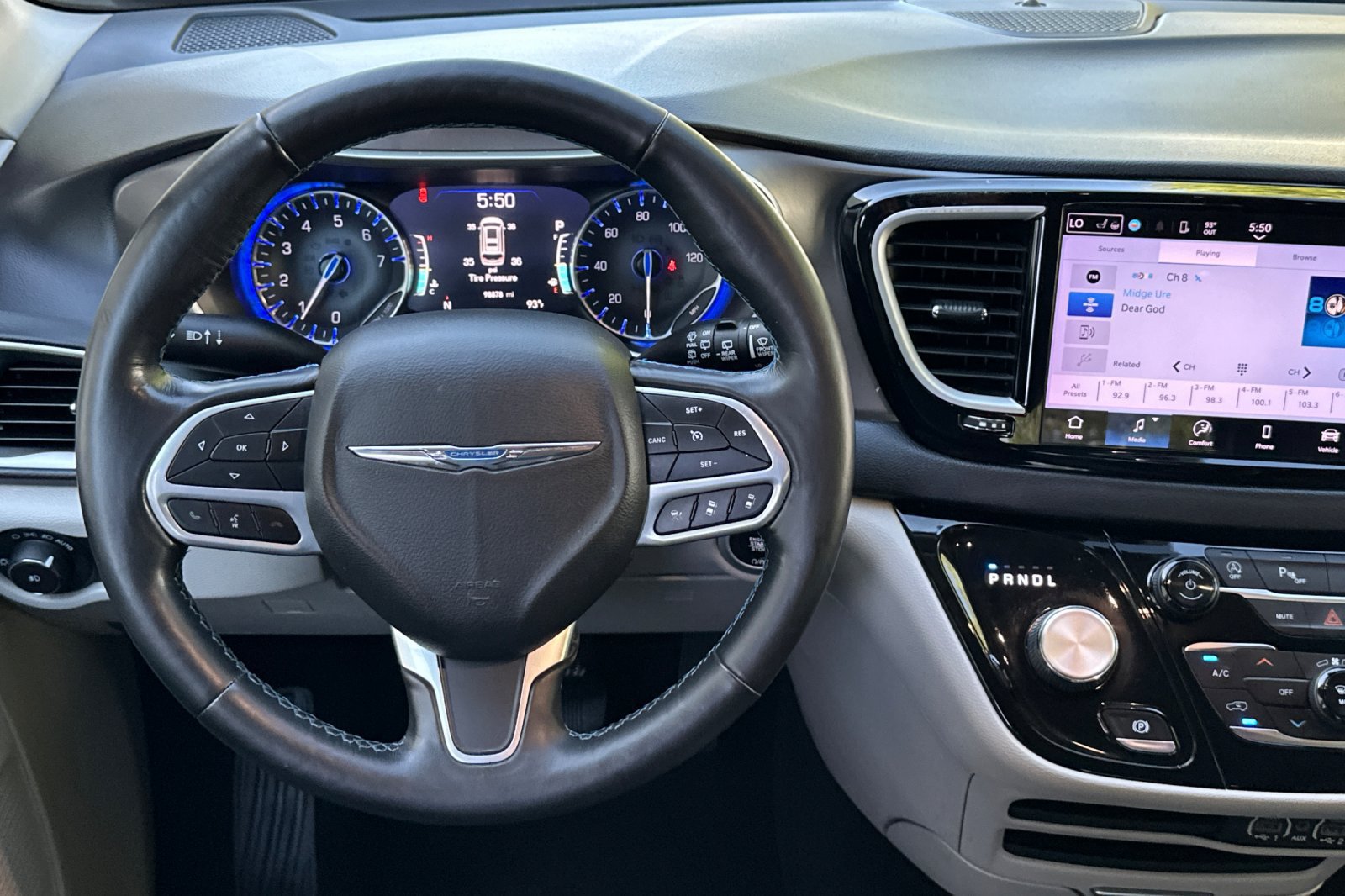 Used 2021 Chrysler Pacifica Touring-L FWD image 14