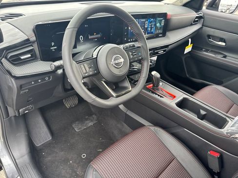 New 2026 Nissan Kicks SR w/ SR Premium Package image 16