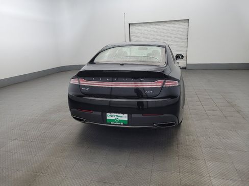 Used 2020 Lincoln MKZ image 7
