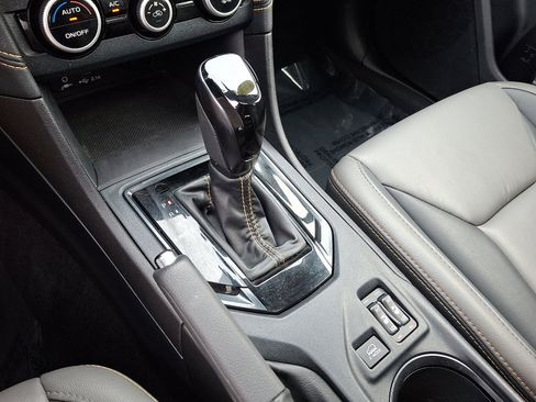 Used 2022 Subaru Crosstrek 2.5i Sport w/ Moonroof Package image 15