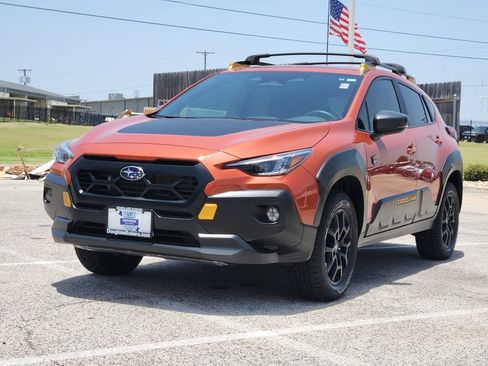 Certified 2025 Subaru Crosstrek 2.5i Wilderness w/ Crosstrek Mirror Package AWD/4WD image 2