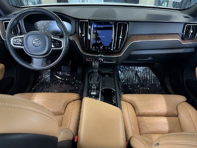 Used 2021 Volvo XC60 T5 Inscription w/ Advanced Package AWD/4WD image 37