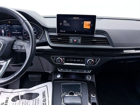 Used 2018 Audi Q5 Prestige w/ Prestige Package image 11