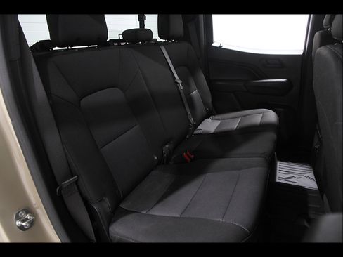 Used 2024 Chevrolet Colorado Trail Boss w/ Technology Package AWD/4WD image 19