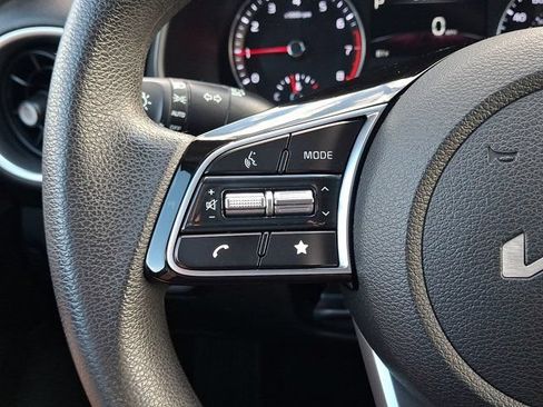 Used 2022 Kia Forte LXS w/ LXS Technology Package FWD image 25