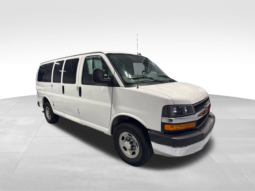 Used 2016 Chevrolet Express 2500 LT w/ LT Preferred Equipment Group RWD image 46