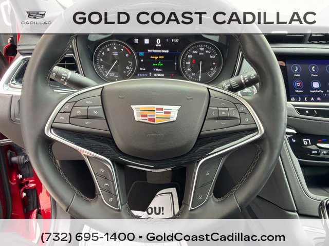 Used 2025 Cadillac XT5 Premium Luxury w/ Technology Package AWD/4WD image 20