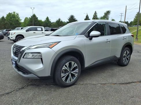 Used 2023 Nissan Rogue SV AWD/4WD image 7