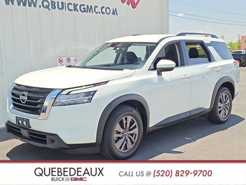 Used 2022 Nissan Pathfinder SV FWD image 3