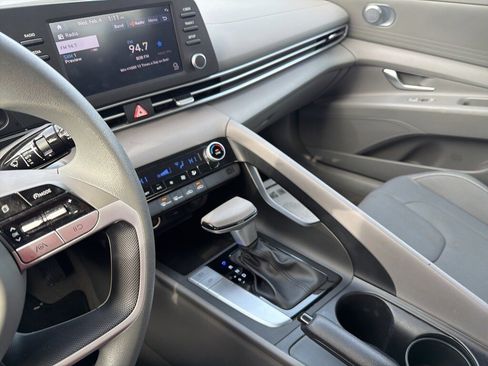Certified 2023 Hyundai Elantra SEL image 26