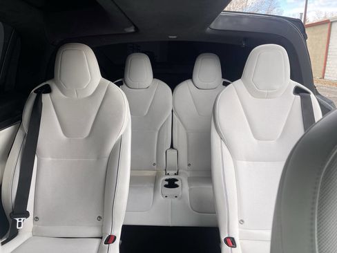 Used 2024 Tesla Model X Plaid image 15