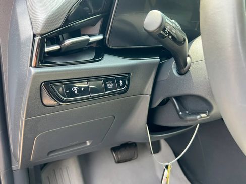 Used 2025 Kia Niro EX FWD image 14