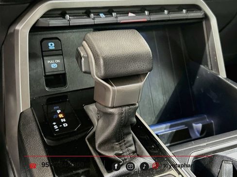 Used 2022 Toyota Tundra SR5 RWD image 15