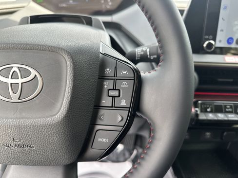 Used 2026 Toyota Prius Plug-In Hybrid FWD image 20