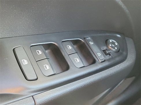 New 2026 Hyundai Venue SE image 15