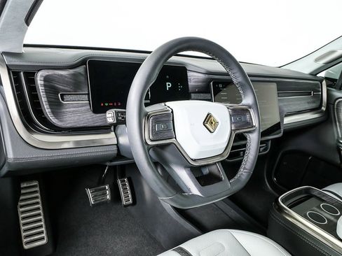 Used 2024 Rivian R1S Adventure image 4