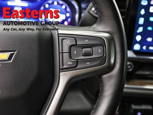 Used 2025 Chevrolet Silverado 1500 LT AWD/4WD image 15