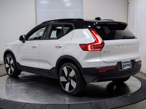 Used 2023 Volvo XC40 Recharge Ultimate w/ Protection Package Premier image 7