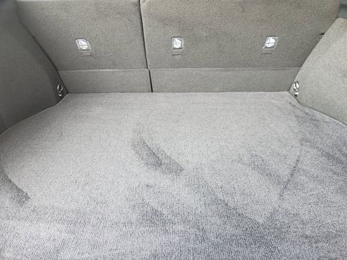 Used 2020 Toyota C-HR LE image 31