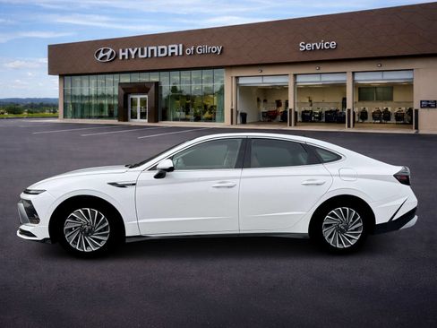 New 2026 Hyundai Sonata Limited FWD image 3