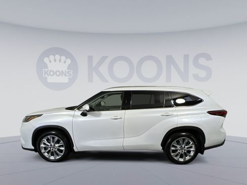 Used 2023 Toyota Highlander Limited AWD/4WD image 7