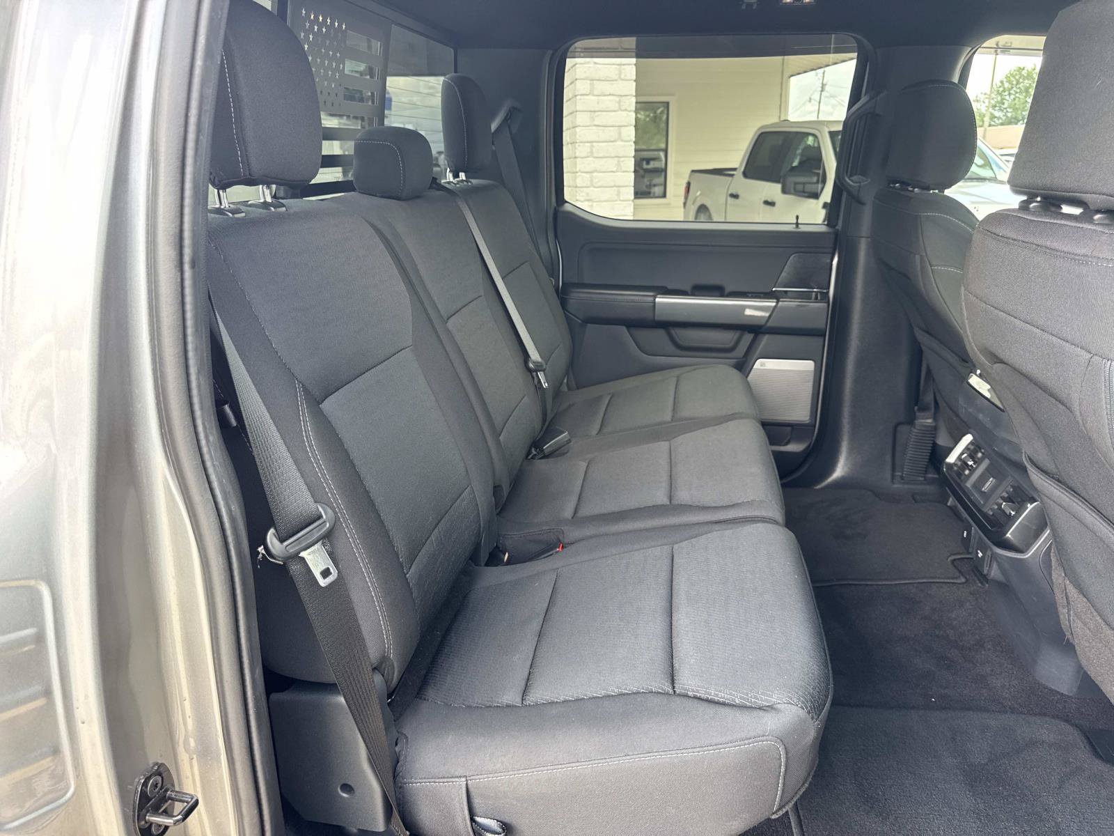 Used 2022 Ford F150 4x4 SuperCrew Hybrid image 9