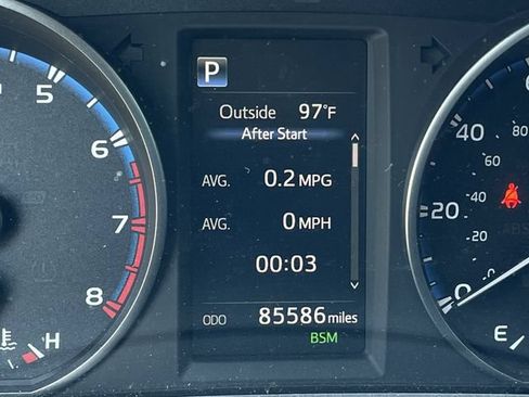 Used 2018 Toyota RAV4 XLE w/ Plus Extra Value Package FWD image 12