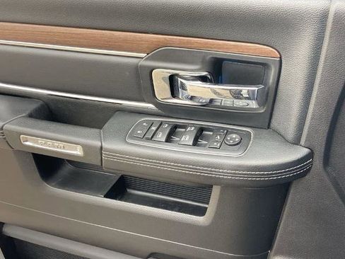 Used 2016 RAM 2500 Laramie w/ Convenience Group image 20