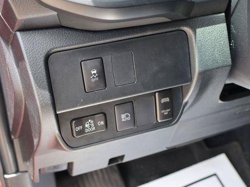 Used 2023 Toyota Tacoma SR AWD/4WD image 20