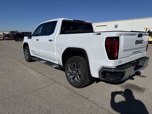 New 2026 GMC Sierra 1500 SLT w/ SLT Premium Plus Package image 3