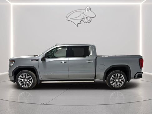 Used 2023 GMC Sierra 1500 Denali w/ Denali Reserve Package AWD/4WD image 2