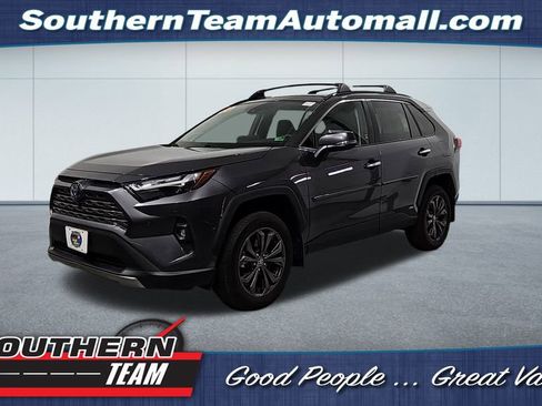 Used 2022 Toyota RAV4 Limited image 1