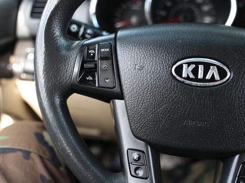 Used 2012 Kia Sorento LX w/ Convenience Pkg image 24