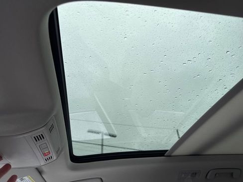 New 2026 Volkswagen Taos SE AWD/4WD image 29