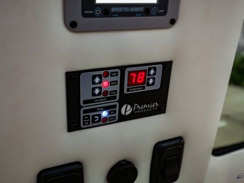 Used 2023 Mercedes-Benz Sprinter 3500 image 81