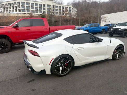 Used 2021 Toyota Supra Premium w/ Driver Assist Package image 4