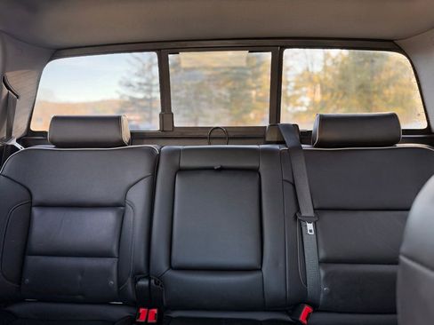 Used 2018 Chevrolet Silverado 1500 High Country image 27