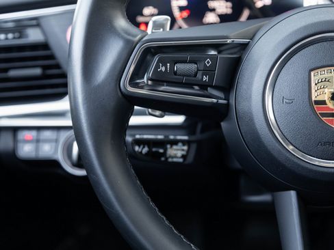 Used 2023 Porsche Panamera 4 Platinum Edition image 15