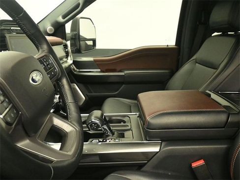 Certified 2022 Ford F150 Lariat w/ Equipment Group 502A High image 19