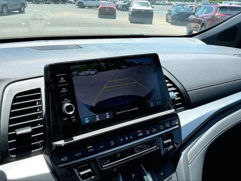 Used 2025 Honda Odyssey Sport-L image 11
