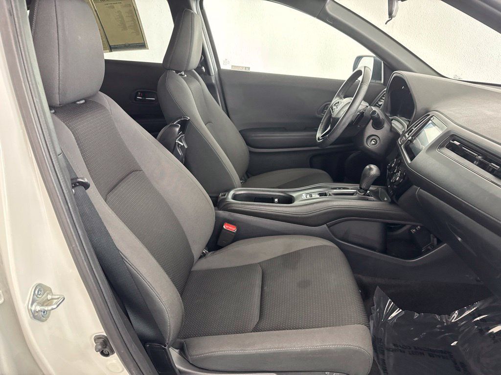 Used 2021 Honda HR-V Sport image 22