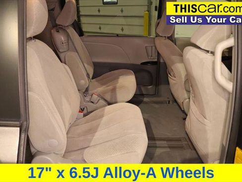 Used 2011 Toyota Sienna LE image 20