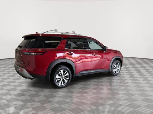 Certified 2024 Nissan Pathfinder SL AWD/4WD image 12