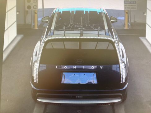 Used 2026 Hyundai Ioniq 9 S RWD image 16