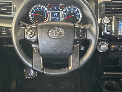 Used 2019 Toyota 4Runner TRD Off-Road Premium AWD/4WD image 16